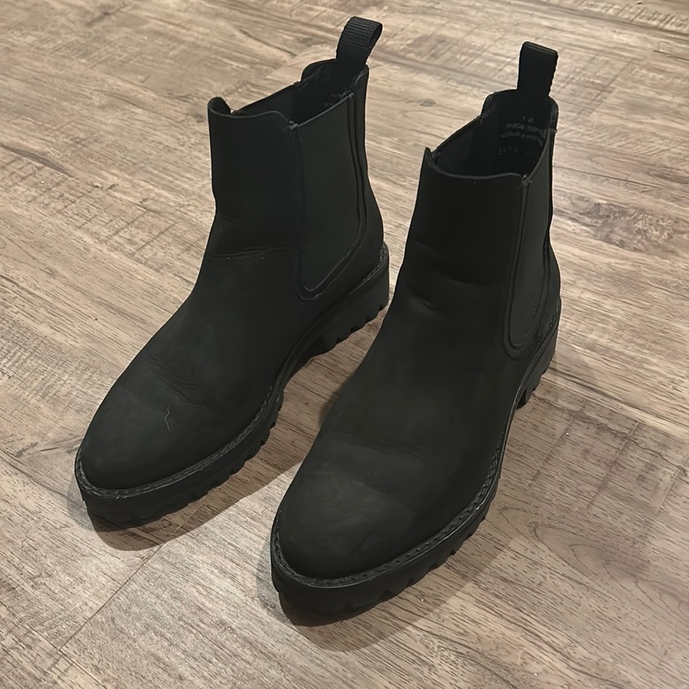 Thursday Chelsea Boots - Legend Black Matte